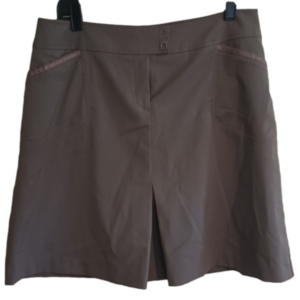 Tail tennis style skorts. Perfect for those active summer days. Size 10.
